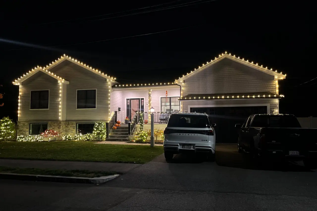 Holiday Lighting Framingham, MA